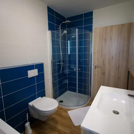 Apartment Zea Apartmanhaz *