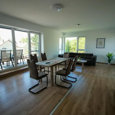 Appartement Zea Apartmanhaz *