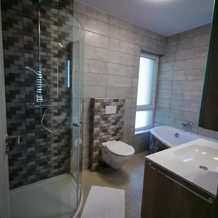 Zea Apartmanhaz Apartment *