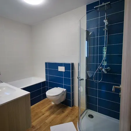 Apartment Zea Apartmanhaz *