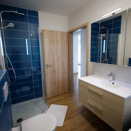 Zea Apartmanhaz アパート