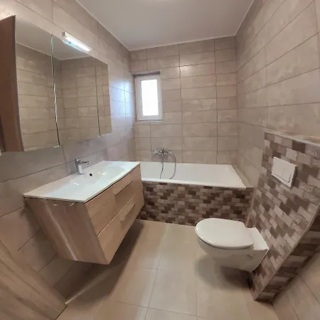 Zea Apartmanhaz Balatonfenyves