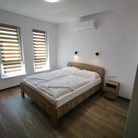 Daire Zea Apartmanhaz *
