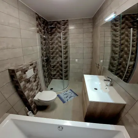 Zea Apartmanhaz アパート バラトンフェニヴェシュ