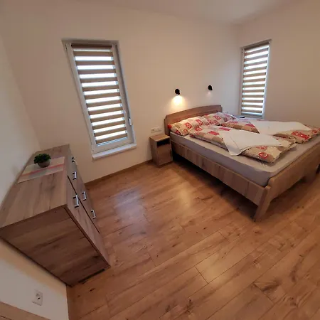 Zea Apartmanhaz Apartment Balatonfenyves