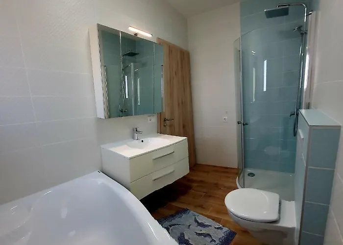 Zea Apartmanhaz Appartamento