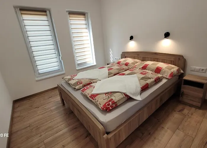 Zea Apartmanhaz Balatonfenyves