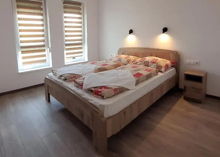 Zea Apartmanhaz Balatonfenyves