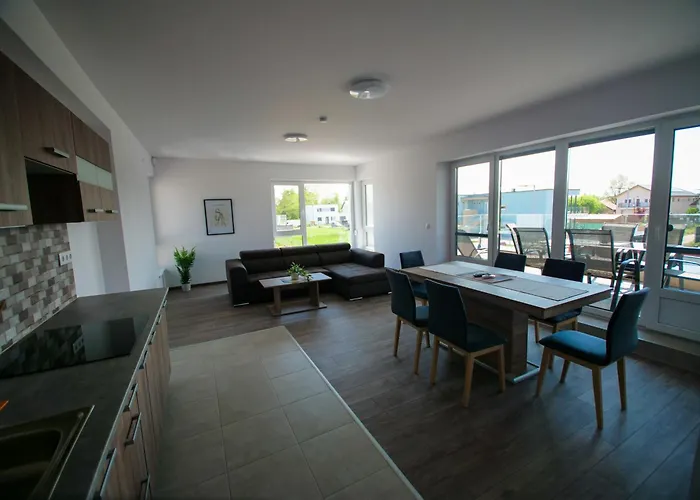 Zea Apartmanhaz Appartamento *