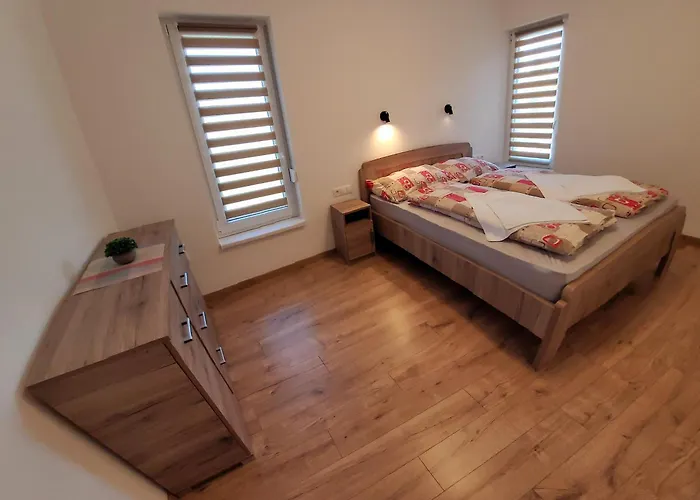 Zea Apartmanhaz Appartamento Balatonfenyves